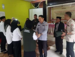 Ketua Bawaslu Boalemo Hadiri Pelantikan PTPS