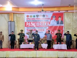 Sherman Moridu Kukuhkan Paskibraka Boalemo