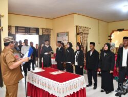 Bupati Rum Pagau Lantik Anggota PAW BPD di Empat Desa, Ingatkan Pentingnya Harmoni dengan Kepala Desa