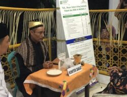 Ismet Mile Bayar Zakat Fitrah di Baznas