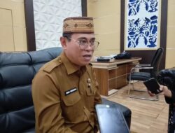 Sekda Bonebol Ungkap Alasan Penutupan Foto di Baliho Peresmian KDKMP