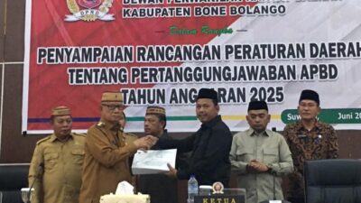 Transparansi APBD 2025, Bupati Ismet Mile Serahkan Ranperda Pertanggungjawaban ke DPRD Bone Bolango