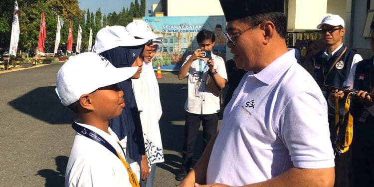 Para siswa saat mengikuti pembukaan Masa Pengenalan Lingkungan Sekolah Nasional Terintegrasi di BPMP Provinsi Gorontalo. (F.Indra/Diskominfo)