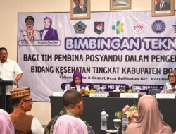 Bupati Rum Pagau Buka Bimtek Tim Pembina Posyandu